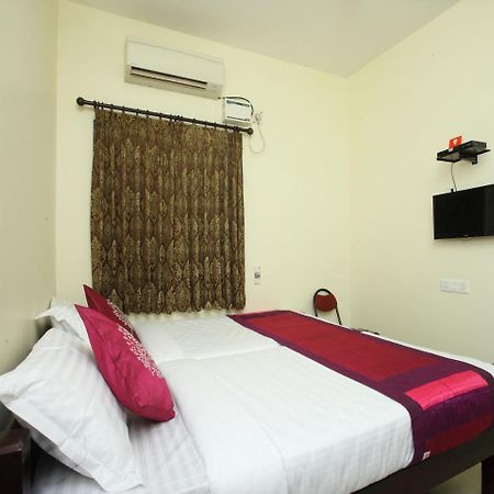 Oyo 10465 Koyambedu Chennai Hotel Ngoại thất bức ảnh