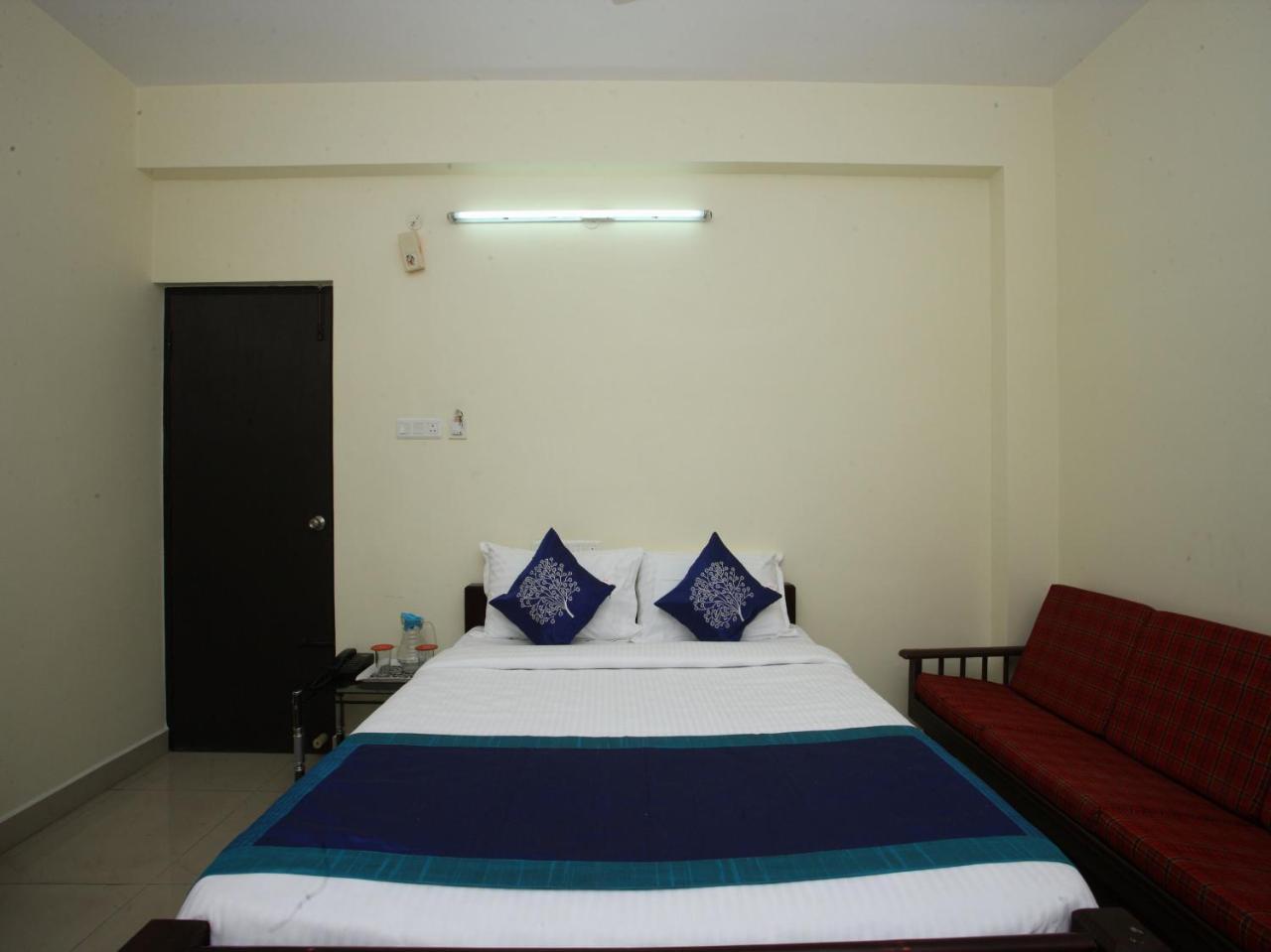 Oyo 10465 Koyambedu Chennai Hotel Ngoại thất bức ảnh